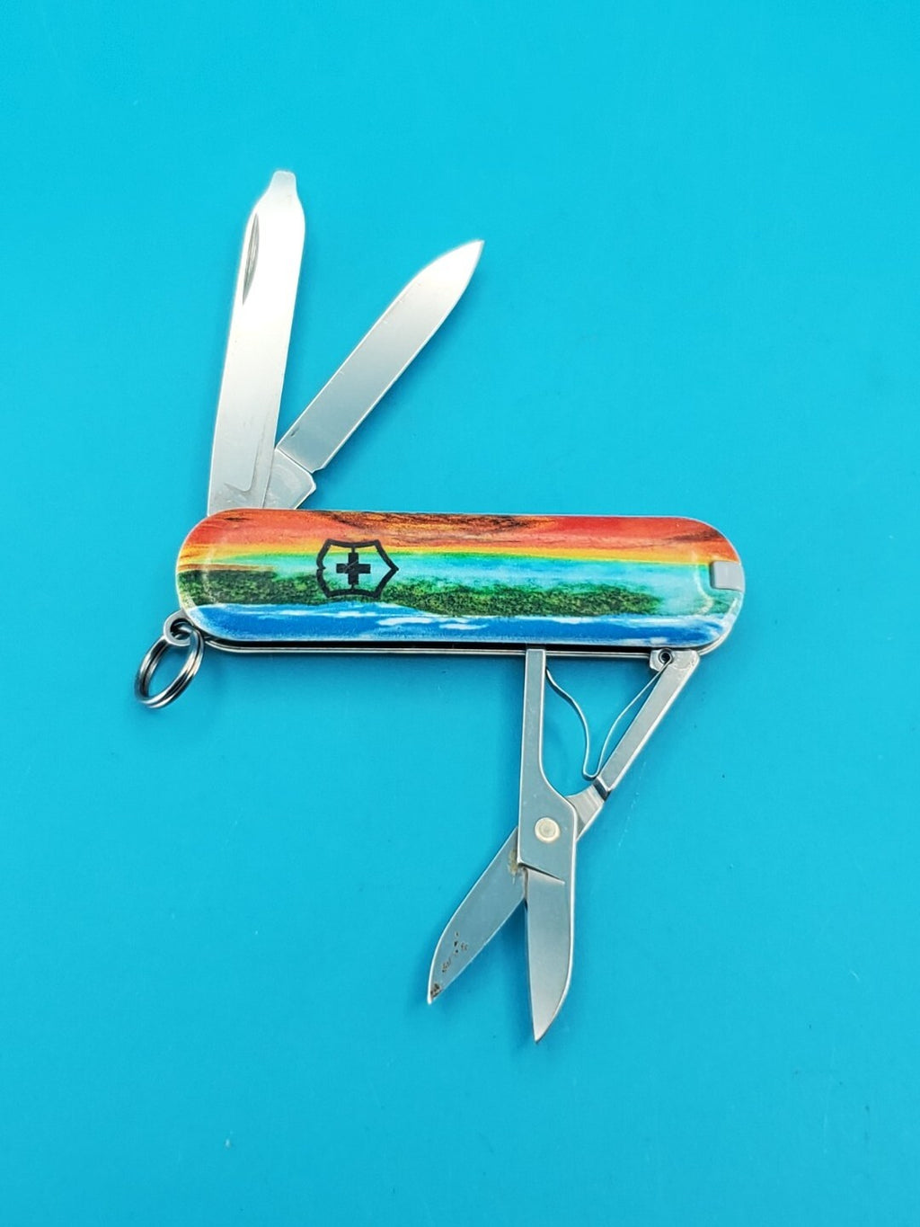 Victorinox Classic SD Yellowstone Prismatic Lake Swiss Army Knife Multi Tool!