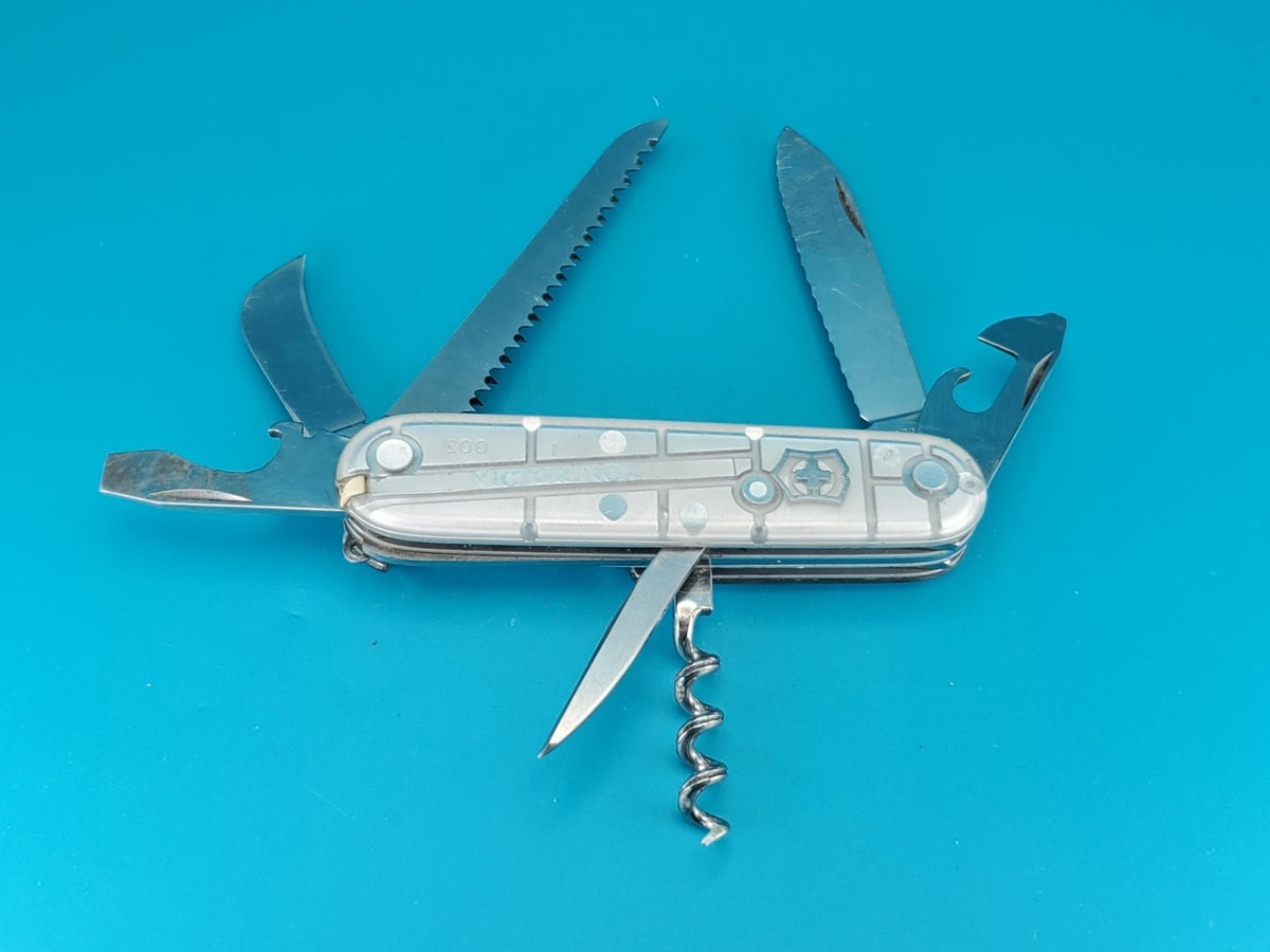 Victorinox Campingmesser Swiss Army Knife with Serrated & Pruning Blades! RARE