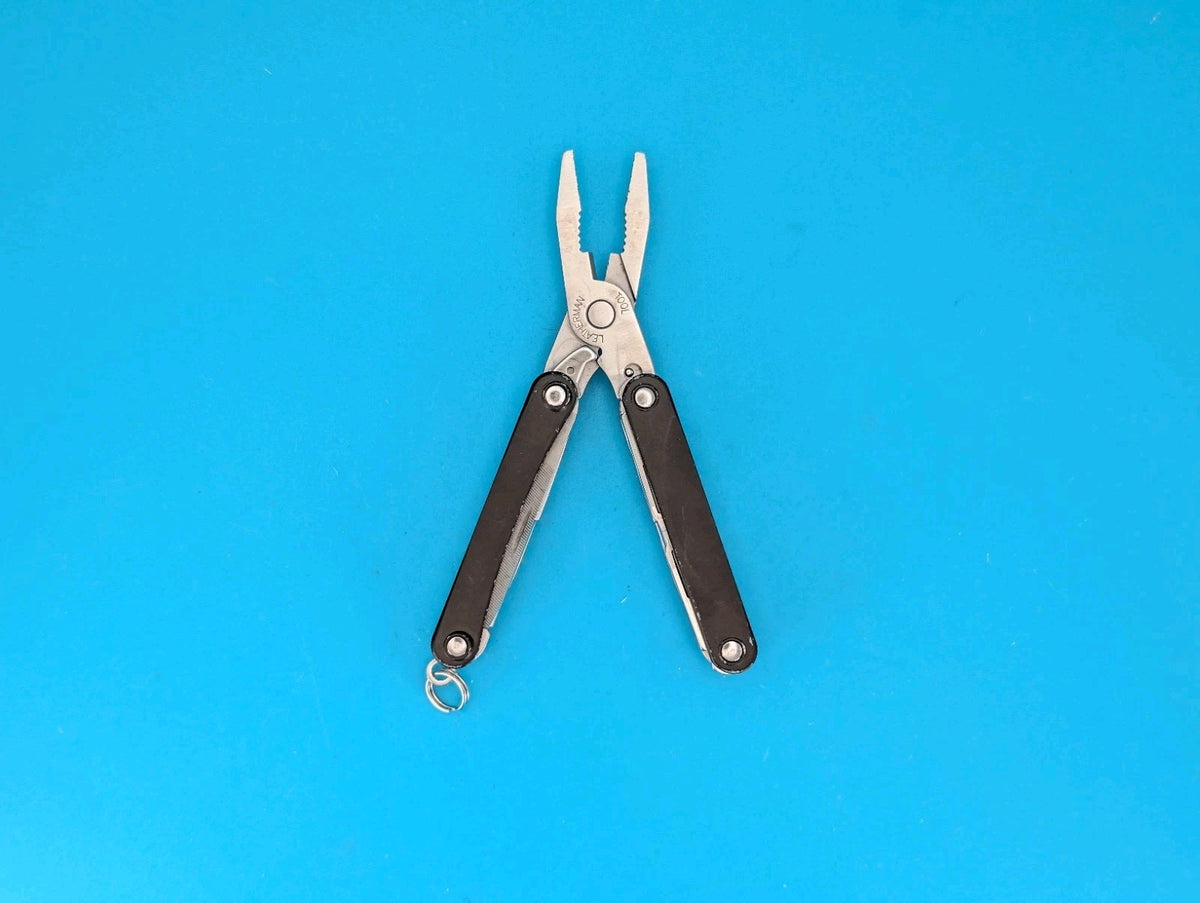 Leatherman SQUIRT PS4 Multi-Tool With Pliers Scissors Knife BLACK!