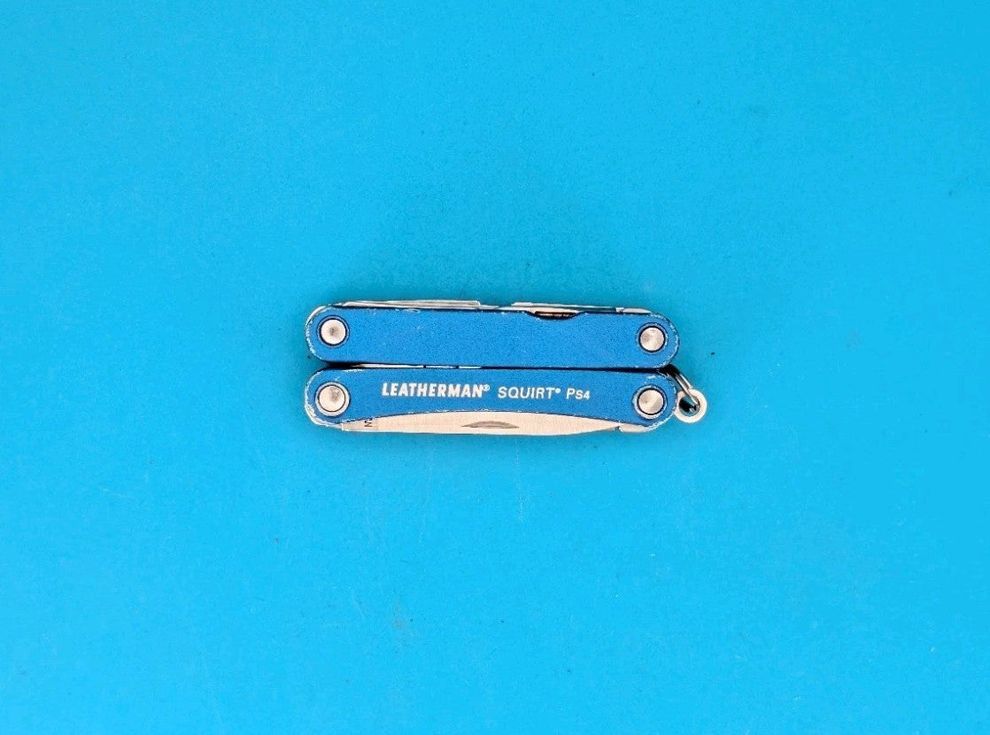 Leatherman SQUIRT PS4 Multi-Tool With Pliers Scissors Knife BLUE!