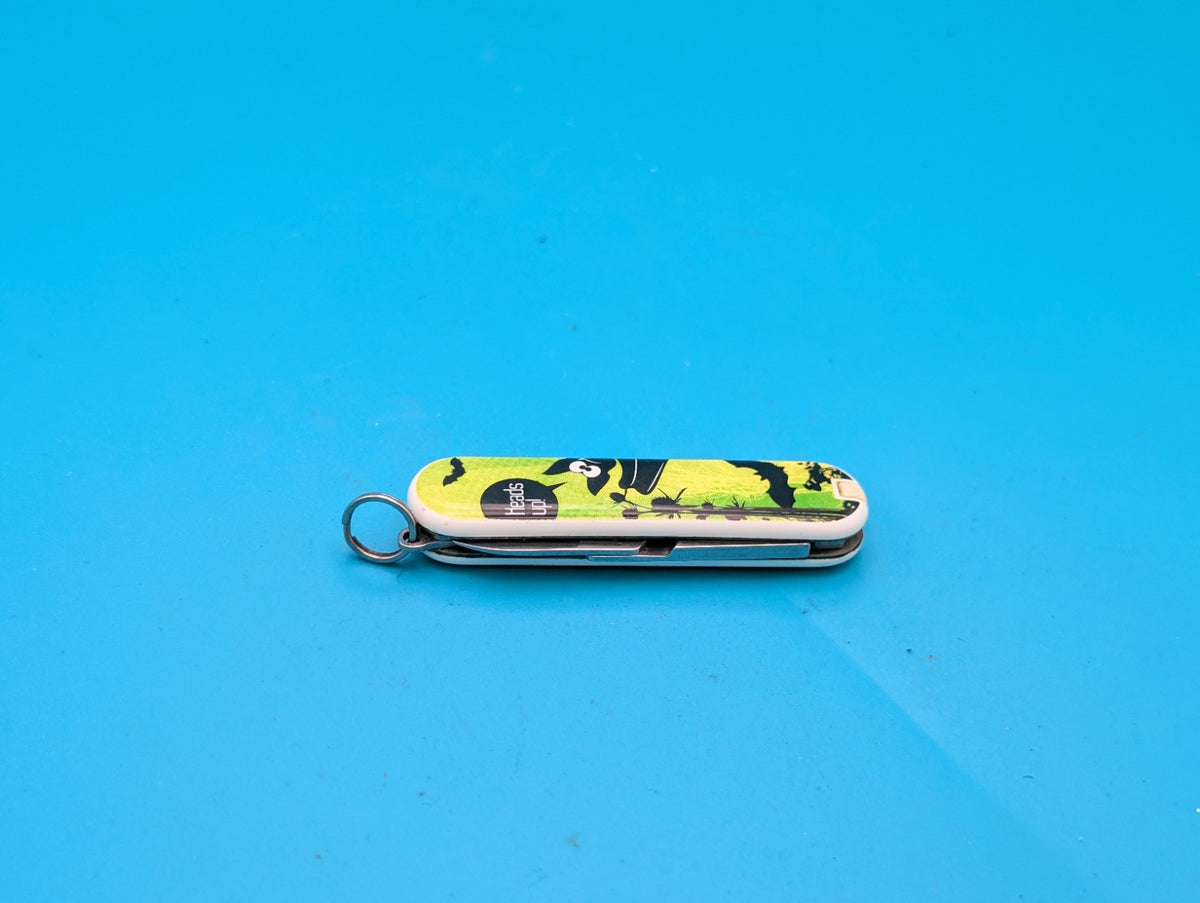 Victorinox Classic 2013 Limited Edition 'Heads Up!" Swiss Army Knife! 58mm
