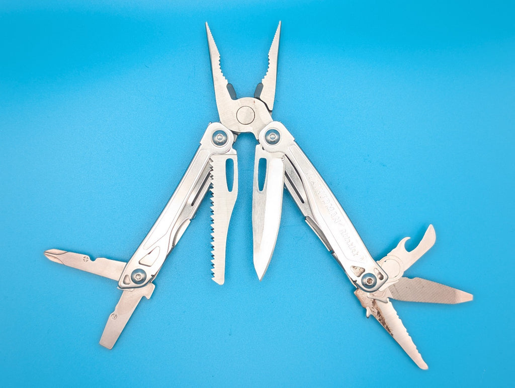 Leatherman Sidekick Multi-Tool, Knife, Pliers, Saw, Stainless!