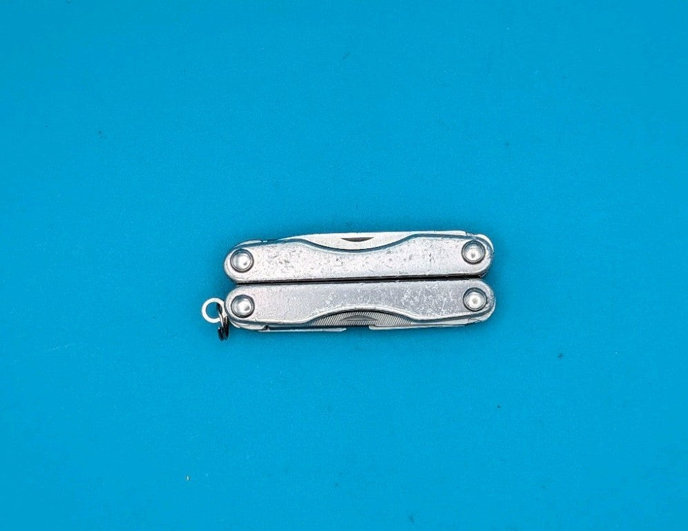 Leatherman Squirt P4 Multi-Tool, Key Ring, Retired, GRAY!