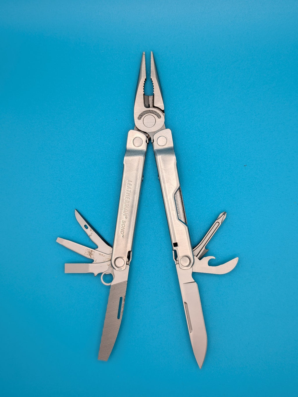LEATHERMAN Bond Multitool, Stainless Steel Everyday Tool!