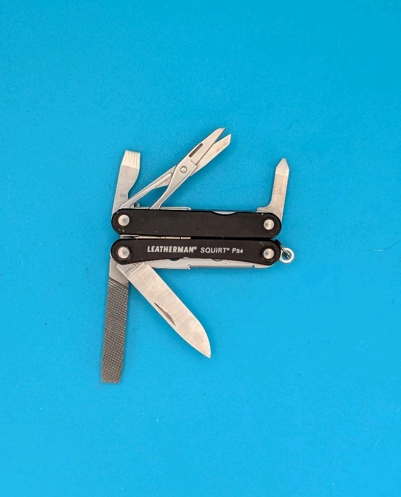 Leatherman SQUIRT PS4 Multi-Tool With Pliers Scissors Knife BLACK!