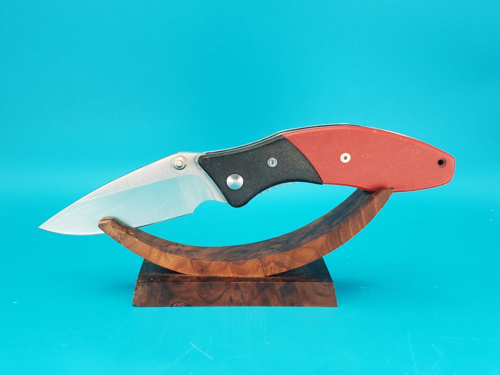 Vintage Bee L06 Liner Lock Plain Edge Folding Pocket Knife!
