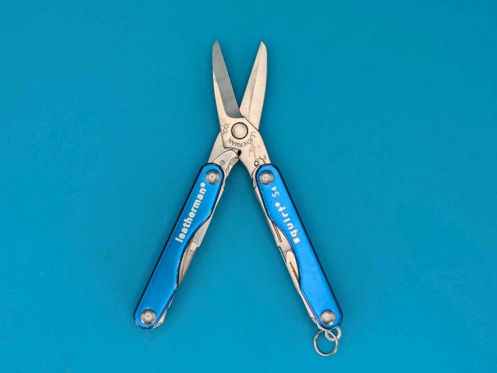 Leatherman Squirt S4 Multi-Tool, Key Ring, Retired, BLUE!