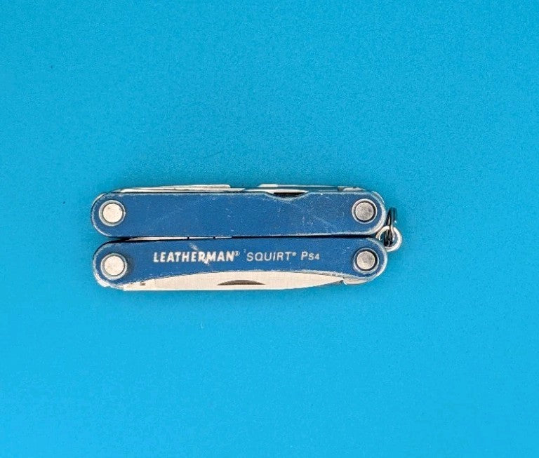 Leatherman SQUIRT PS4 Multi-Tool With Pliers Scissors Knife BLUE!