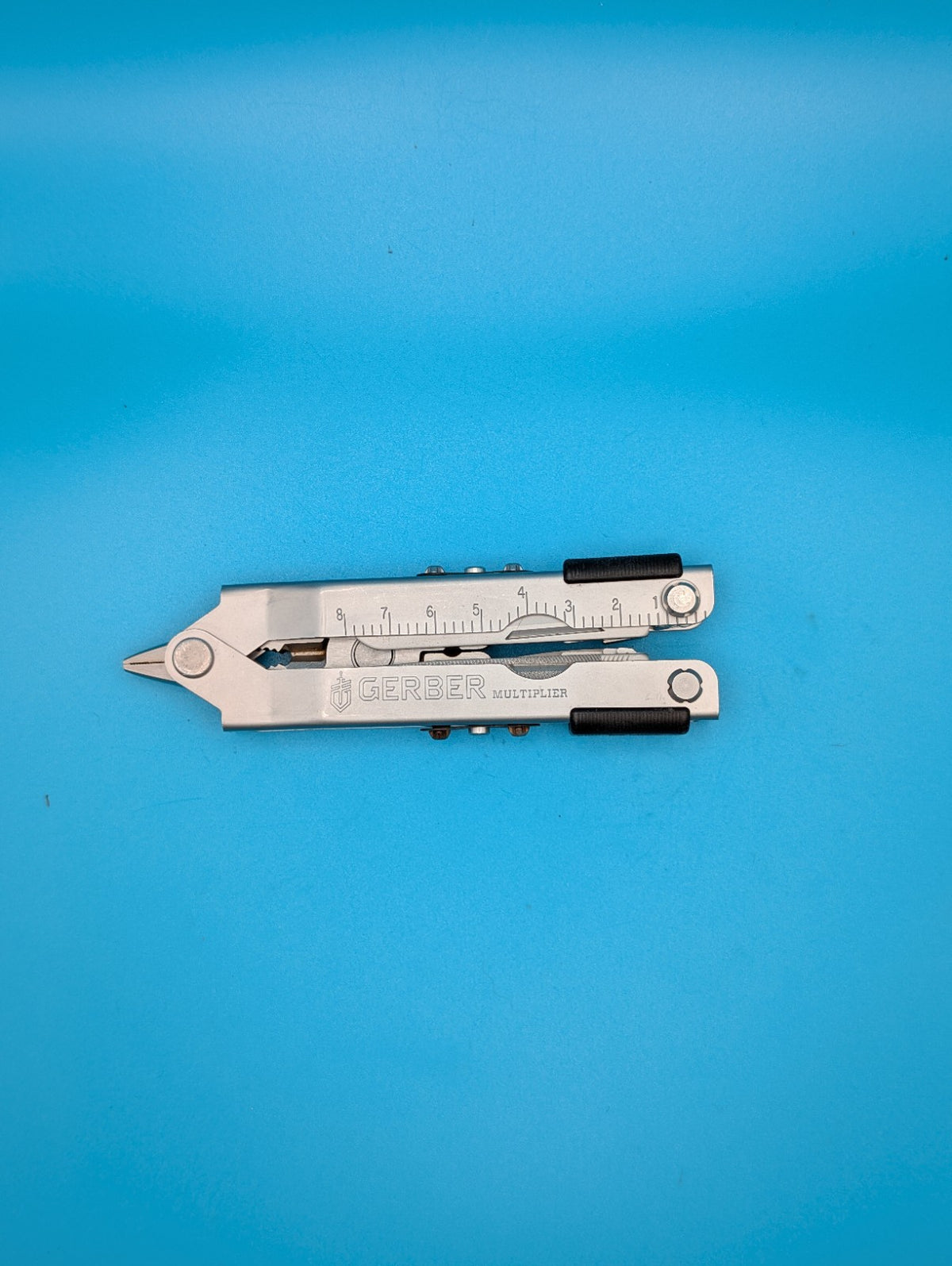 Gerber MP600 Silver Multi-Tool Needle Nose Pliers!