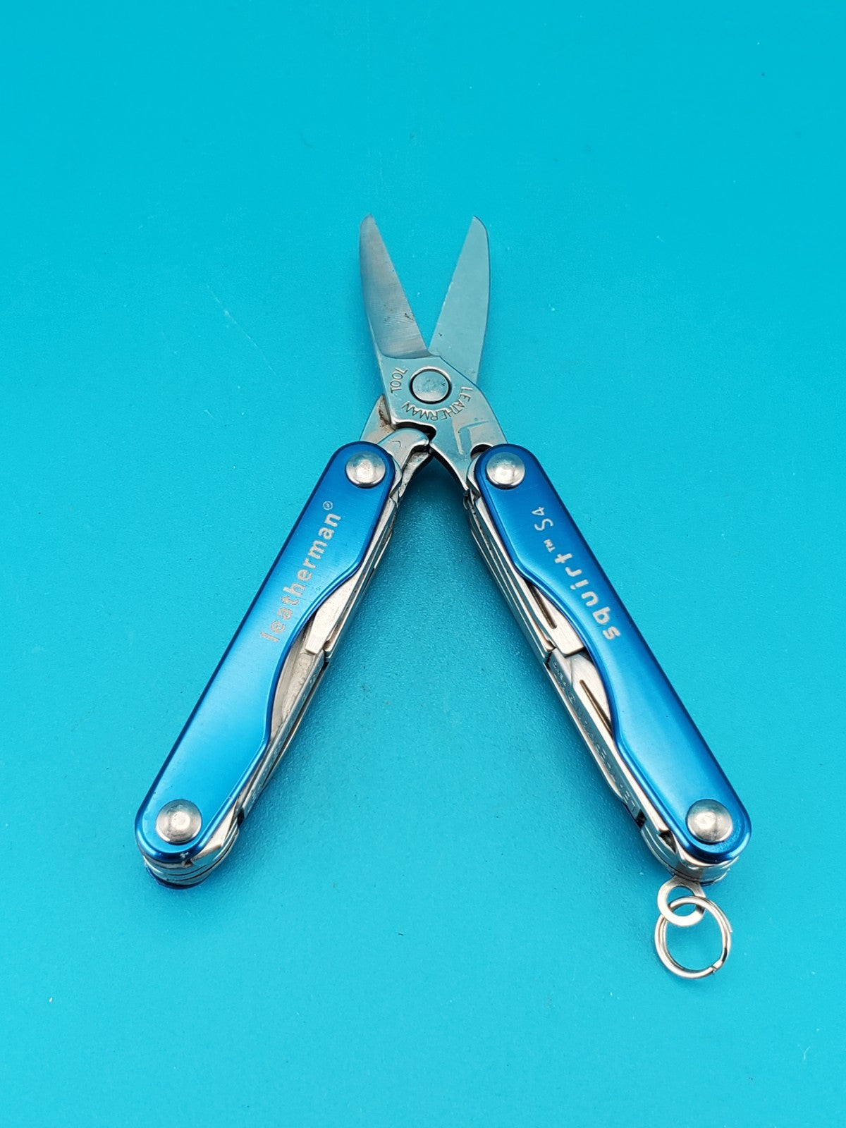 Leatherman Squirt S4 Multi-Tool, Key Ring, Retired, BLUE! CAREFIRST BLUEFUND