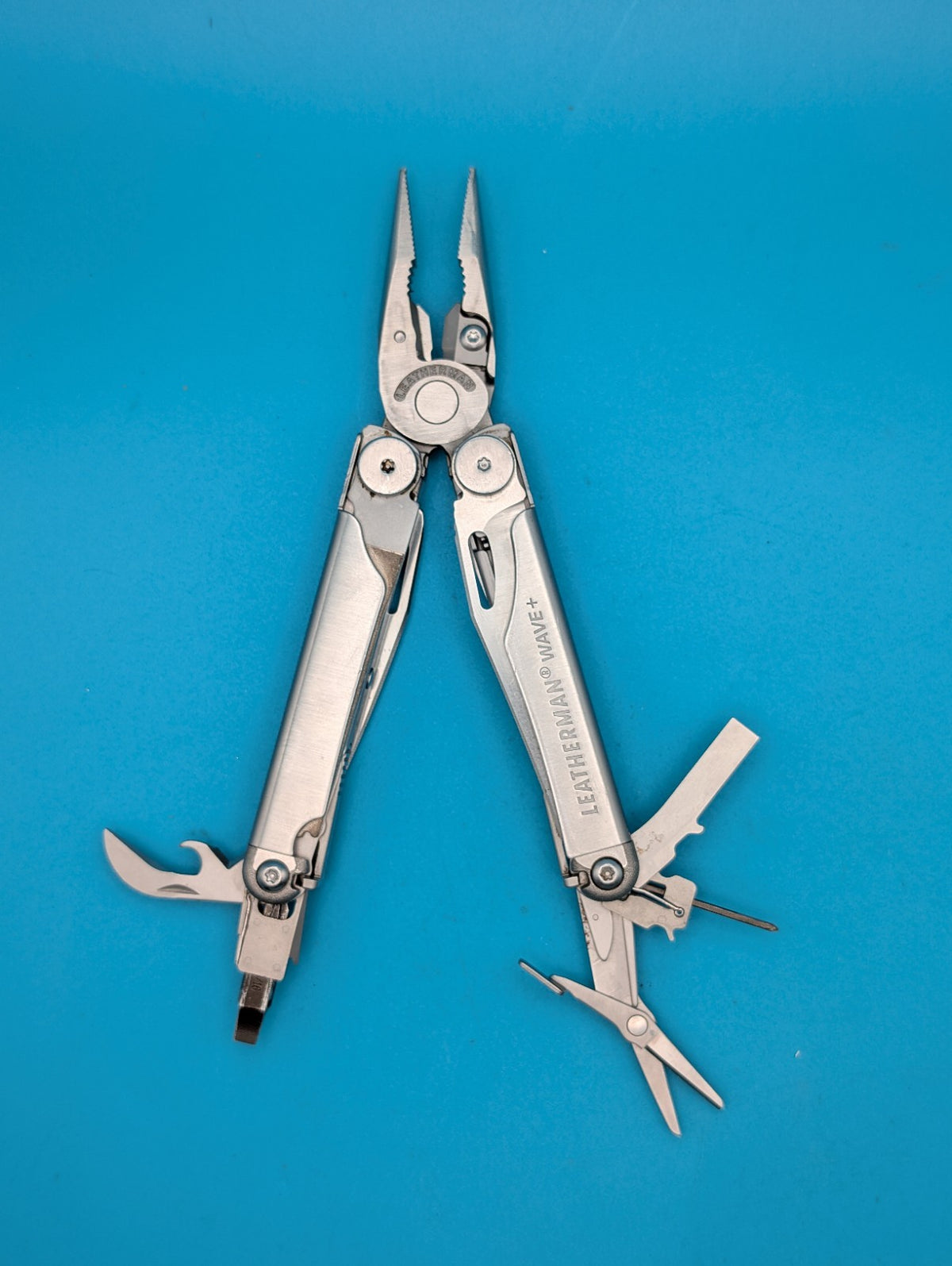 Leatherman Wave Plus + Multi-Tool! FAST SHIPPING! EXCELLENT