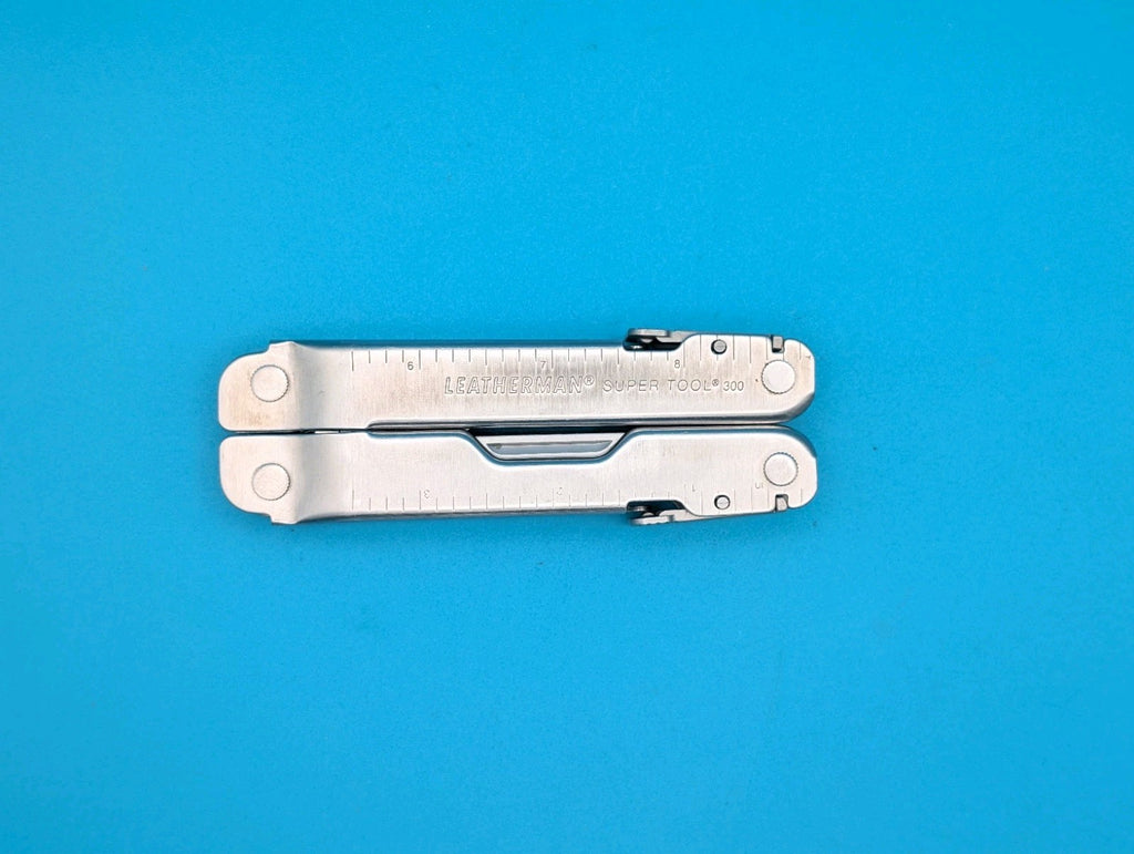 Leatherman Stainless Steel Super Tool 300 Multitool!