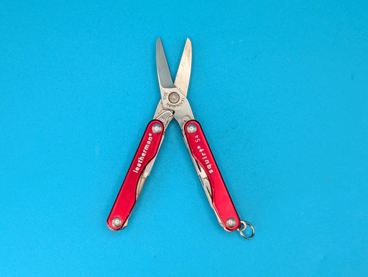 Leatherman "Squirt S4" Stainless Steel Multi Tool - RED!