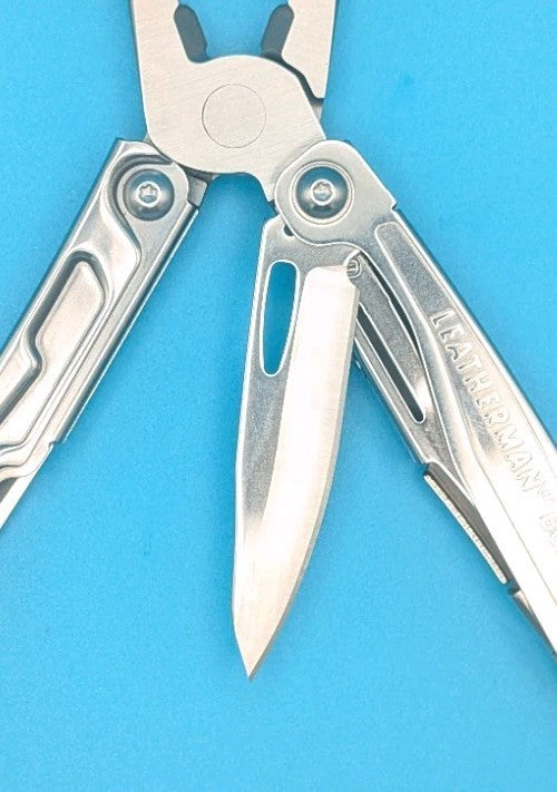 Leatherman Bolster 13 Tool Stainless Steel Multi-Tool! With Sheath!