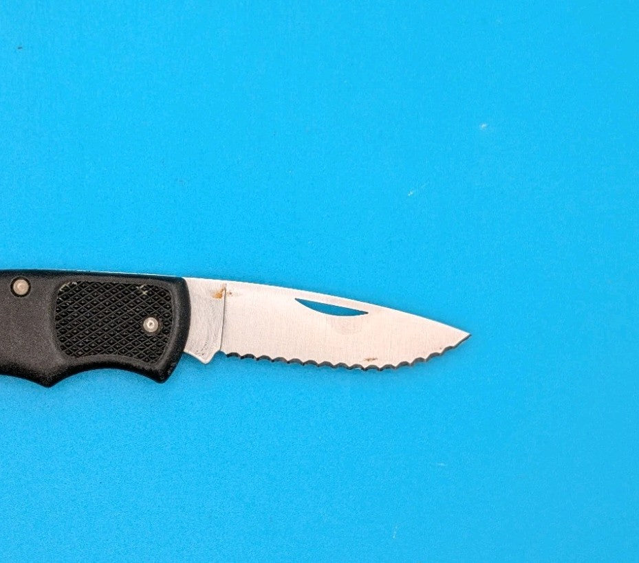Cutco 1886 Serrated Edge Blade USA Lockback Knife! Black Handle! *HOSS*