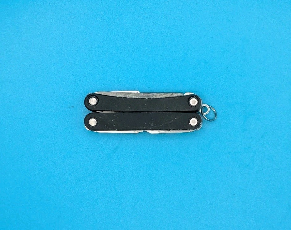 Leatherman SQUIRT PS4 Multi-Tool With Pliers Scissors Knife BLACK!