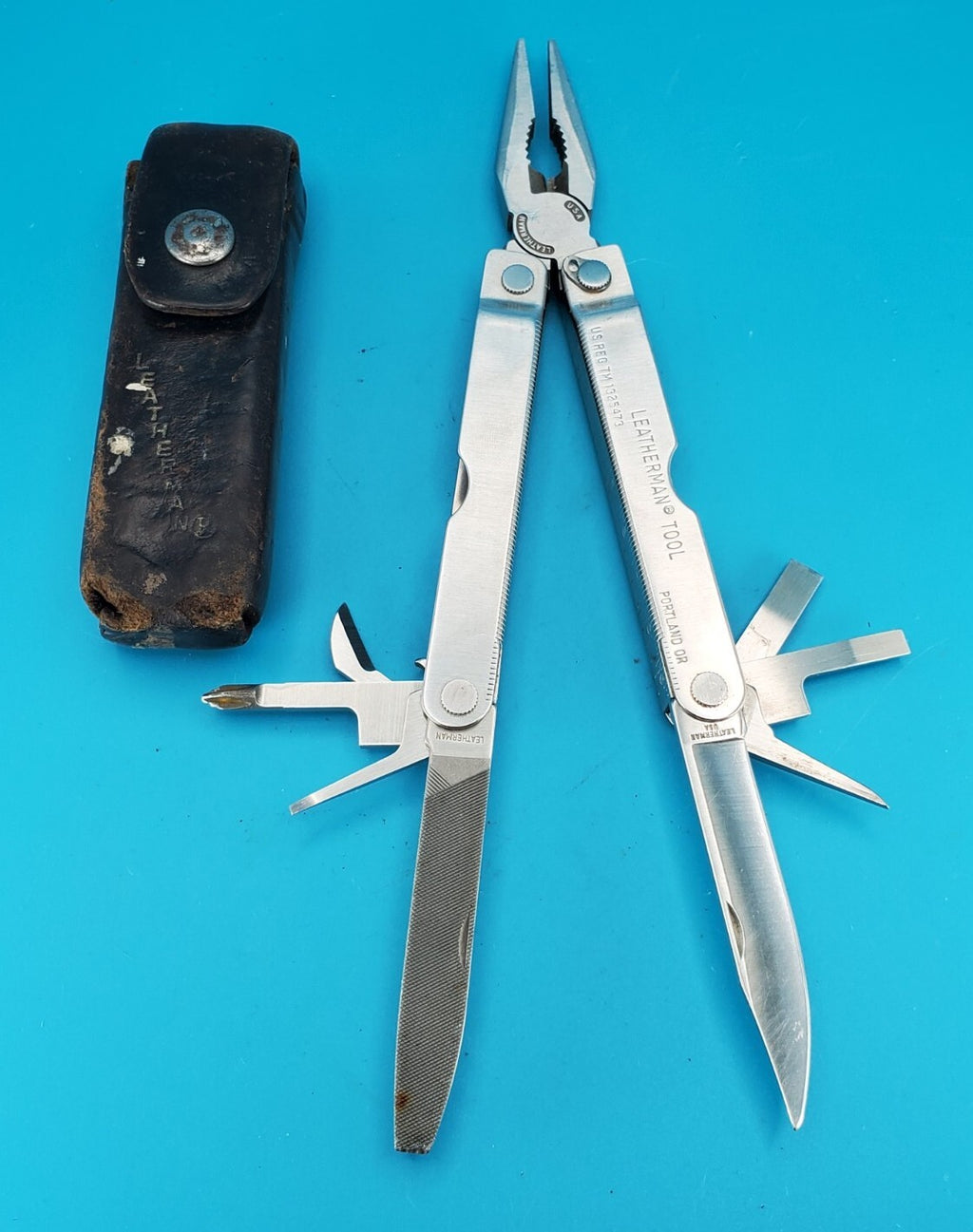 Leatherman PST Multi Tool! 04/94 date stamp! Fast Shipping! With Sheath!