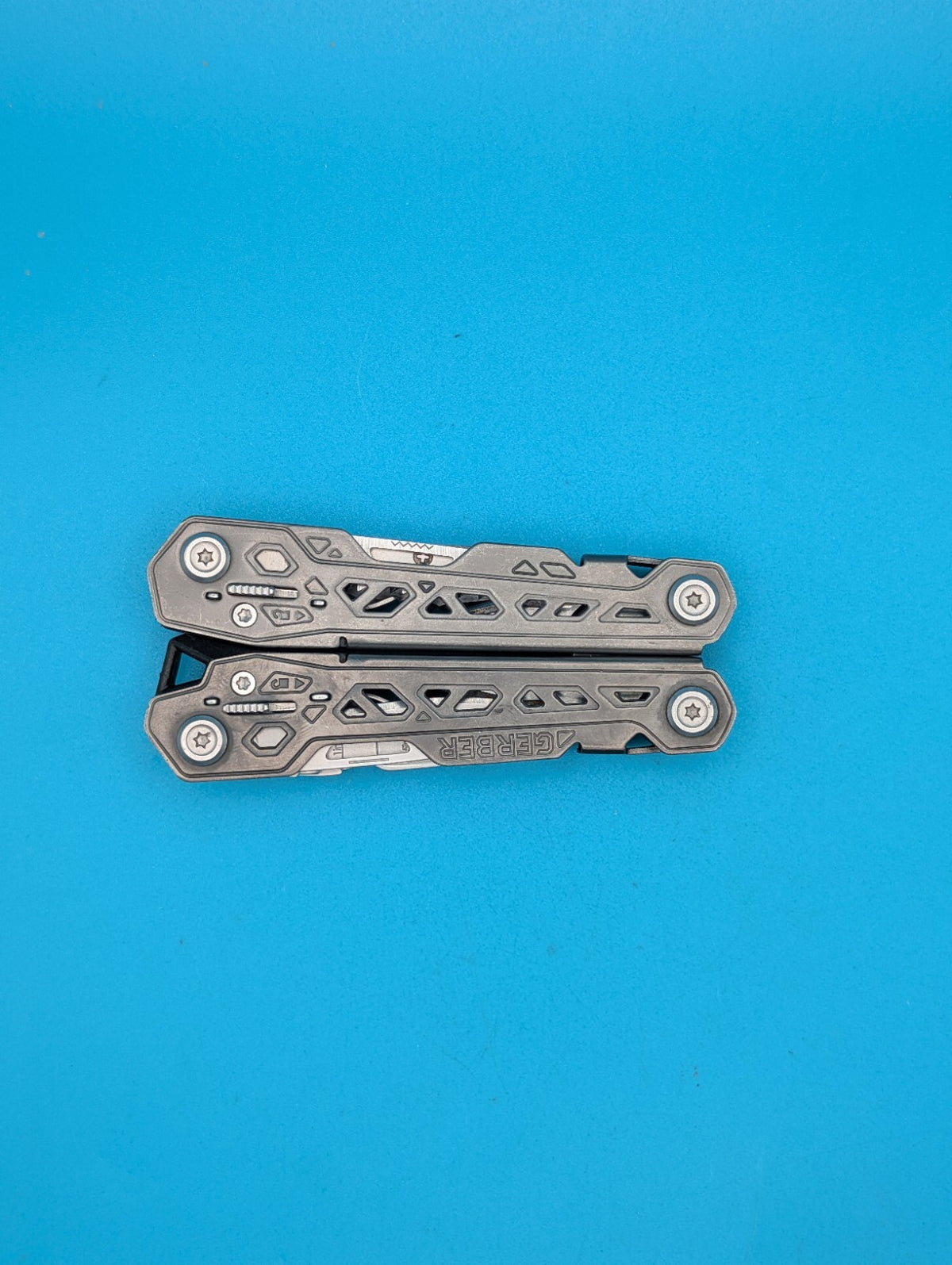 Gerber Truss Multi-Tool! FAST SHIPPING!