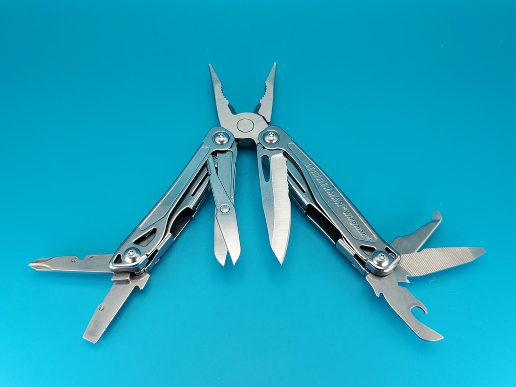 LEATHERMAN WINGMAN MULTI-TOOL! FAST SHIPPING!