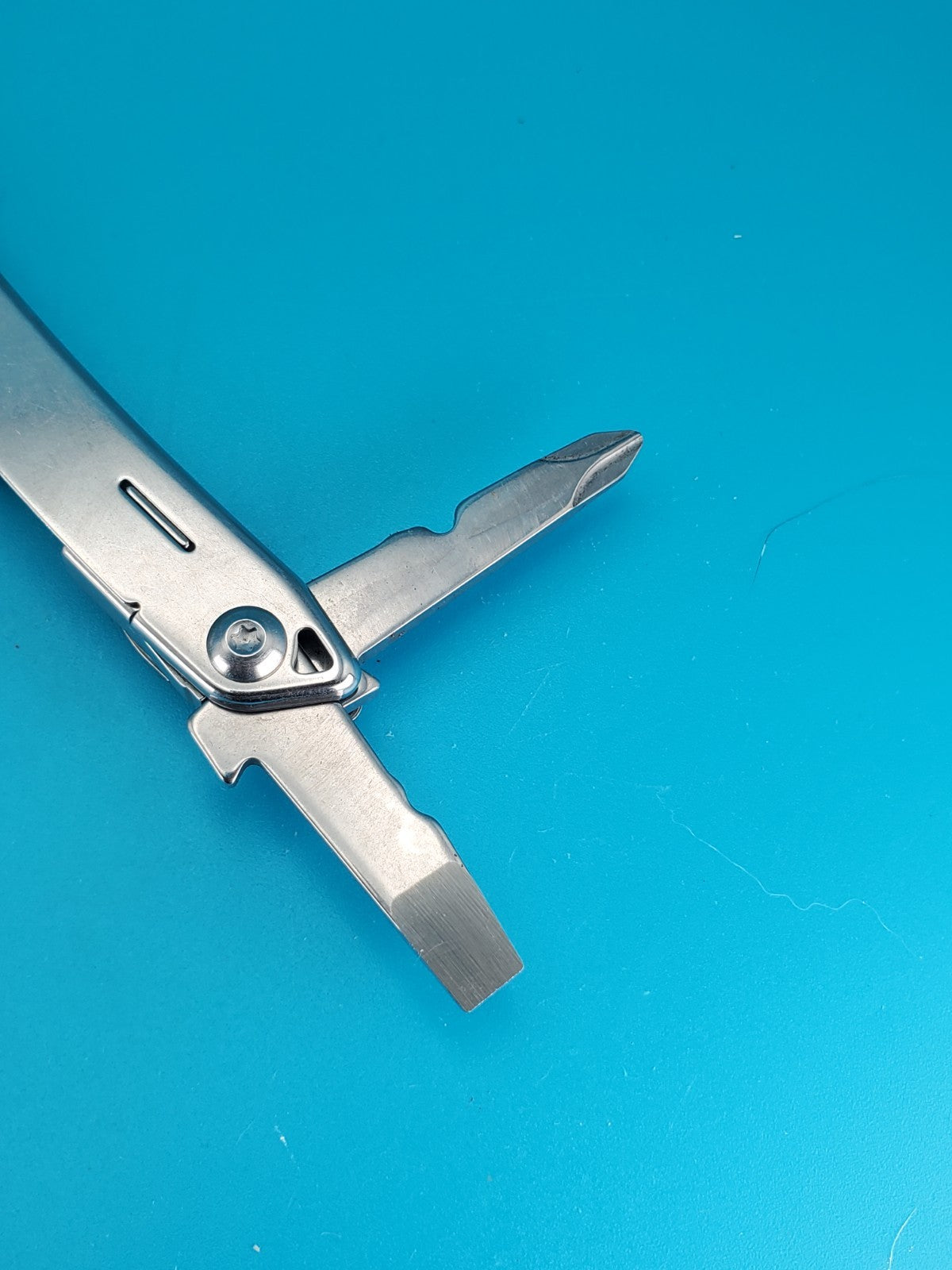 Leatherman Sidekick Multi-Tool, Knife, Pliers, Saw, Stainless! *DUNCAN AVIATION*