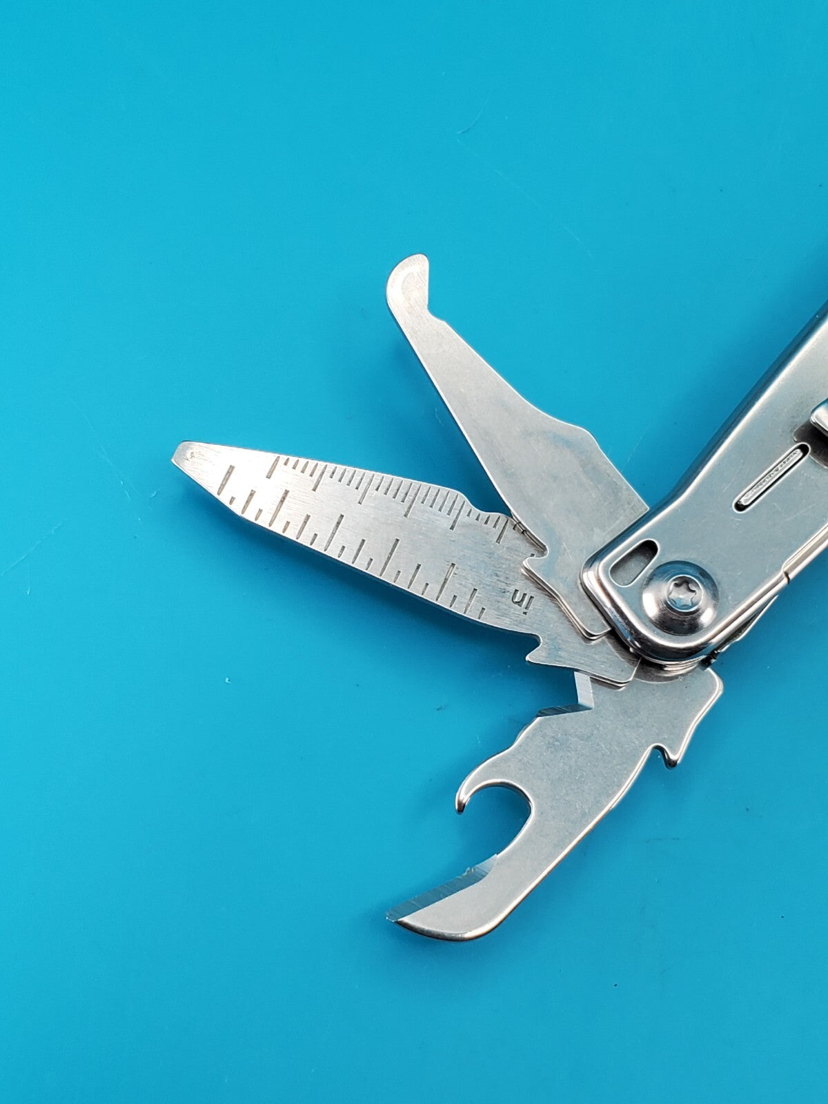 LEATHERMAN WINGMAN MULTI-TOOL! WITH SHEATH! FREE SHIPPING!