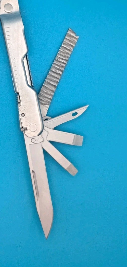 Leatherman Stainless Steel Super Tool 300 Multitool!