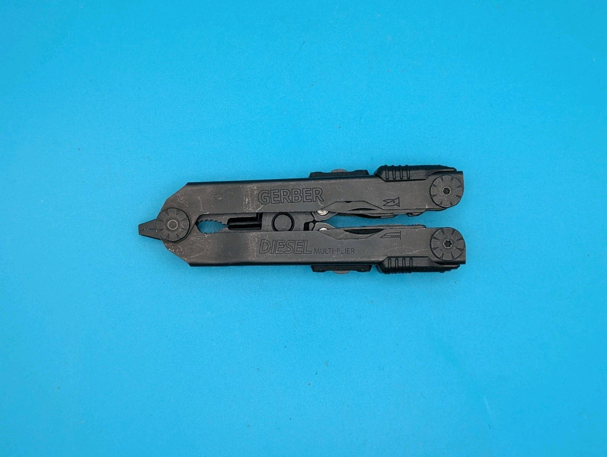 Gerber Diesel Multi Plier Multi-Tool! BLACK! WITH SHEATH!