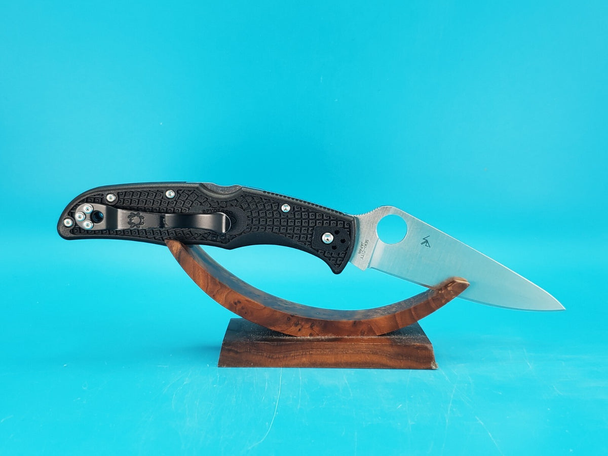 Spyderco Endura 4 Plain Edge Lockback Knife! Black Handle! VG-10 Blade!