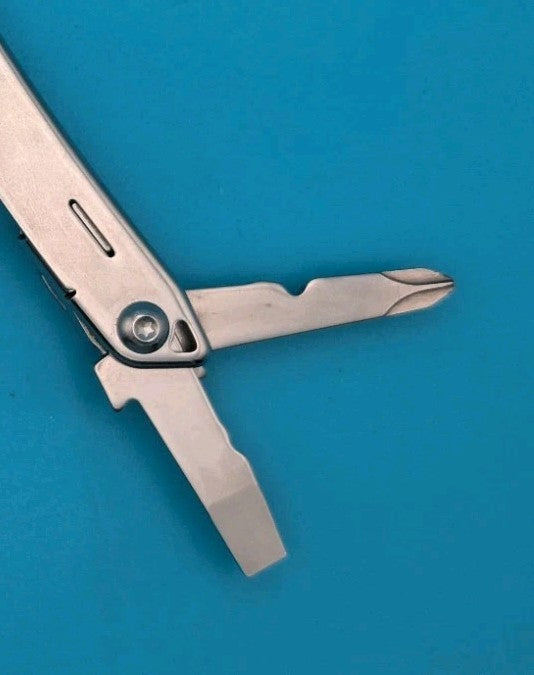 Leatherman Sidekick Multi-Tool, Knife, Pliers, Saw, Stainless!