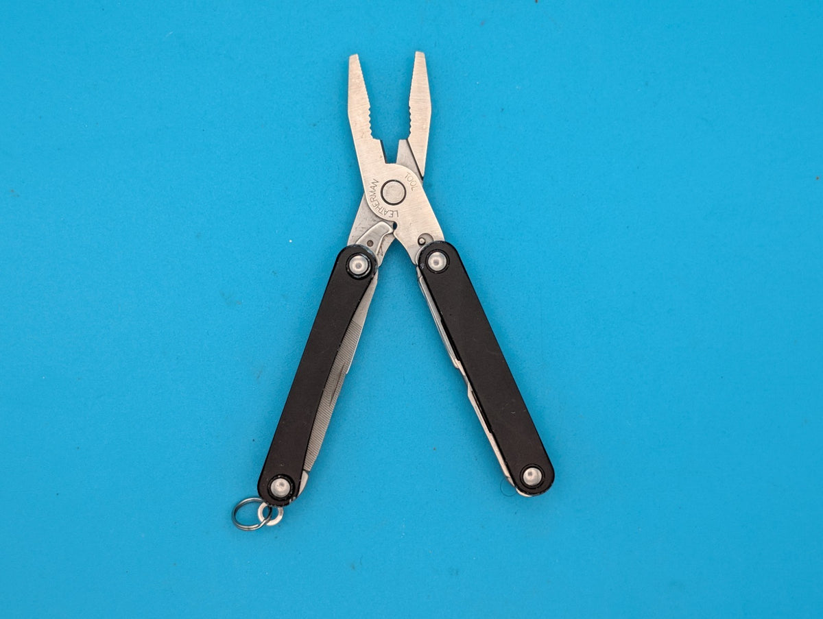 Leatherman SQUIRT PS4 Multi-Tool With Pliers Scissors Knife BLACK!