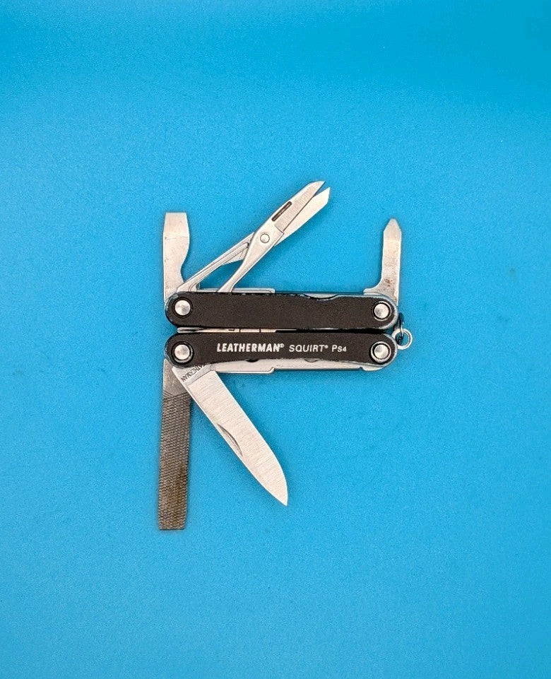 Leatherman SQUIRT PS4 Multi-Tool With Pliers Scissors Knife BLACK!