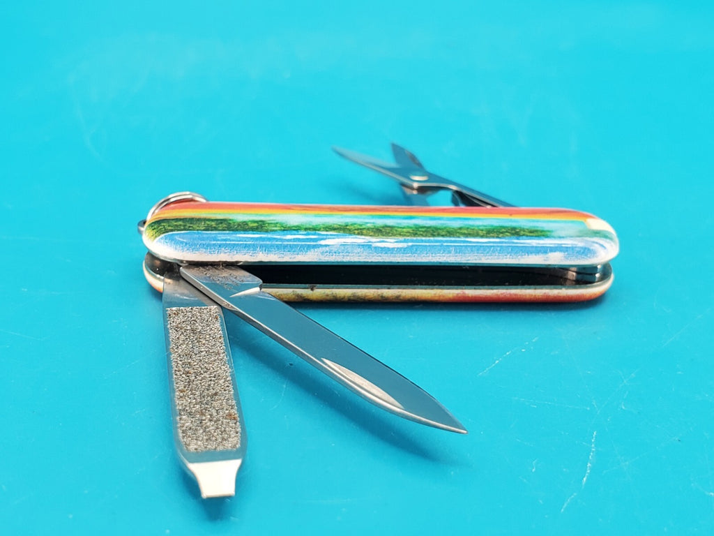 Victorinox Classic SD Yellowstone Prismatic Lake Swiss Army Knife Multi Tool!