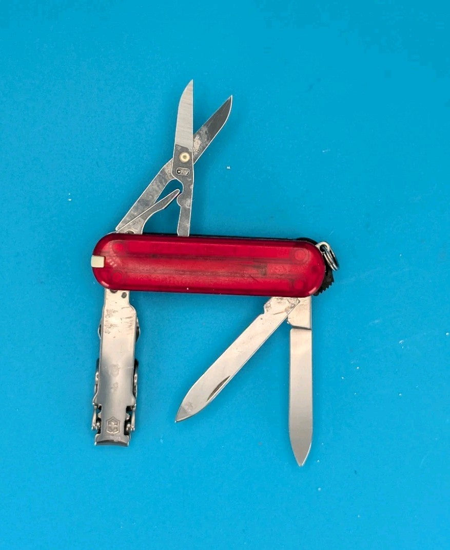 Victorinox Swiss Army Knife - Key Chain - Nail Clip 580 - Red Translucent!