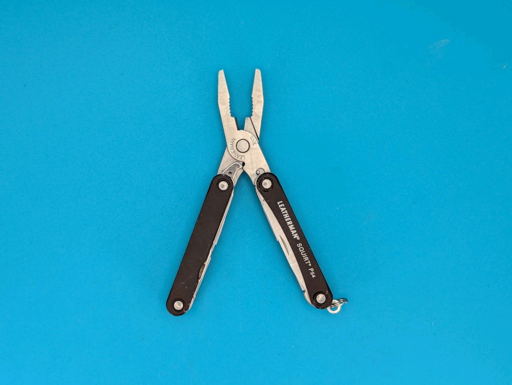 Leatherman Squirt PS4 Multi-Tool With Pliers Scissors Knife Black