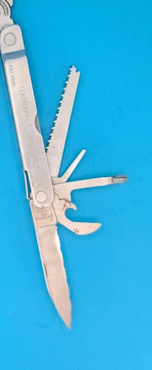 Leatherman Super Tool! With Sheath! 11/99 Date!
