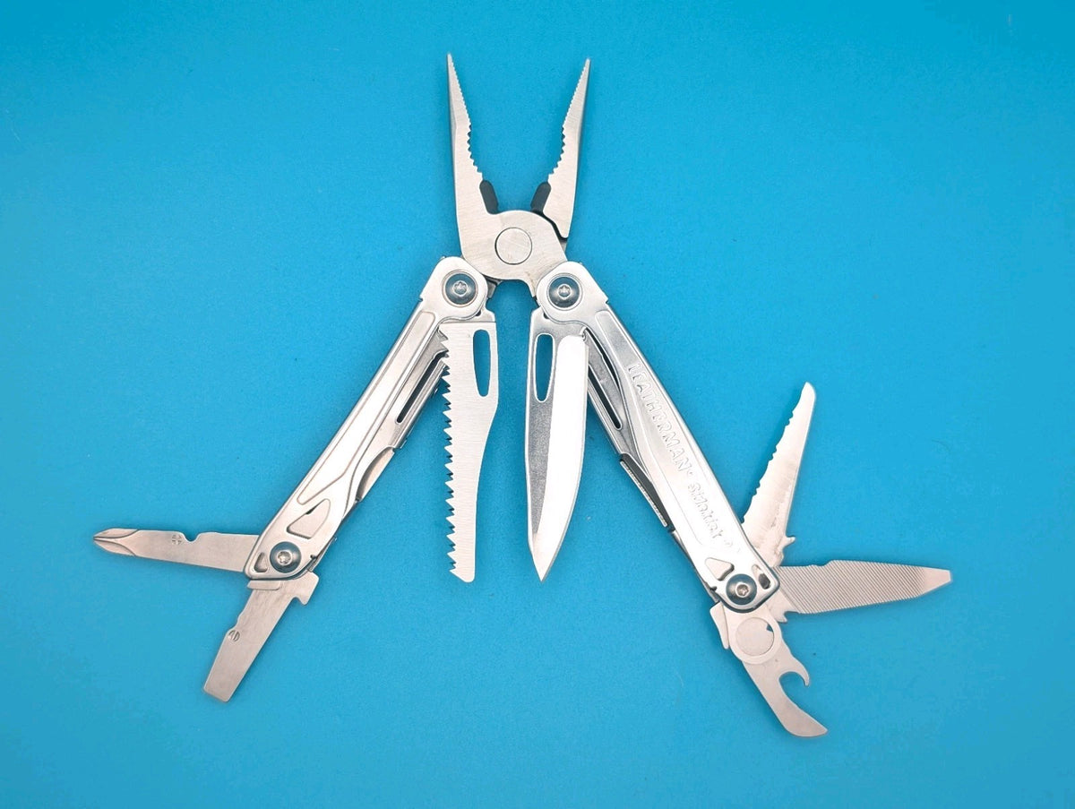 Leatherman Sidekick Multi-Tool, Knife, Pliers, Saw, Stainless!