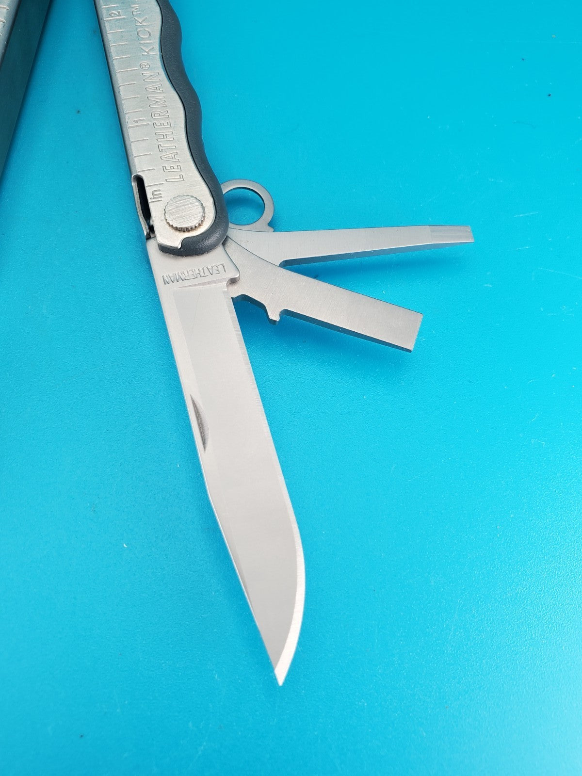 Leatherman Kick Multi-Tool, Knife, Pliers, Retired, Collectible! WITH SHEATH!