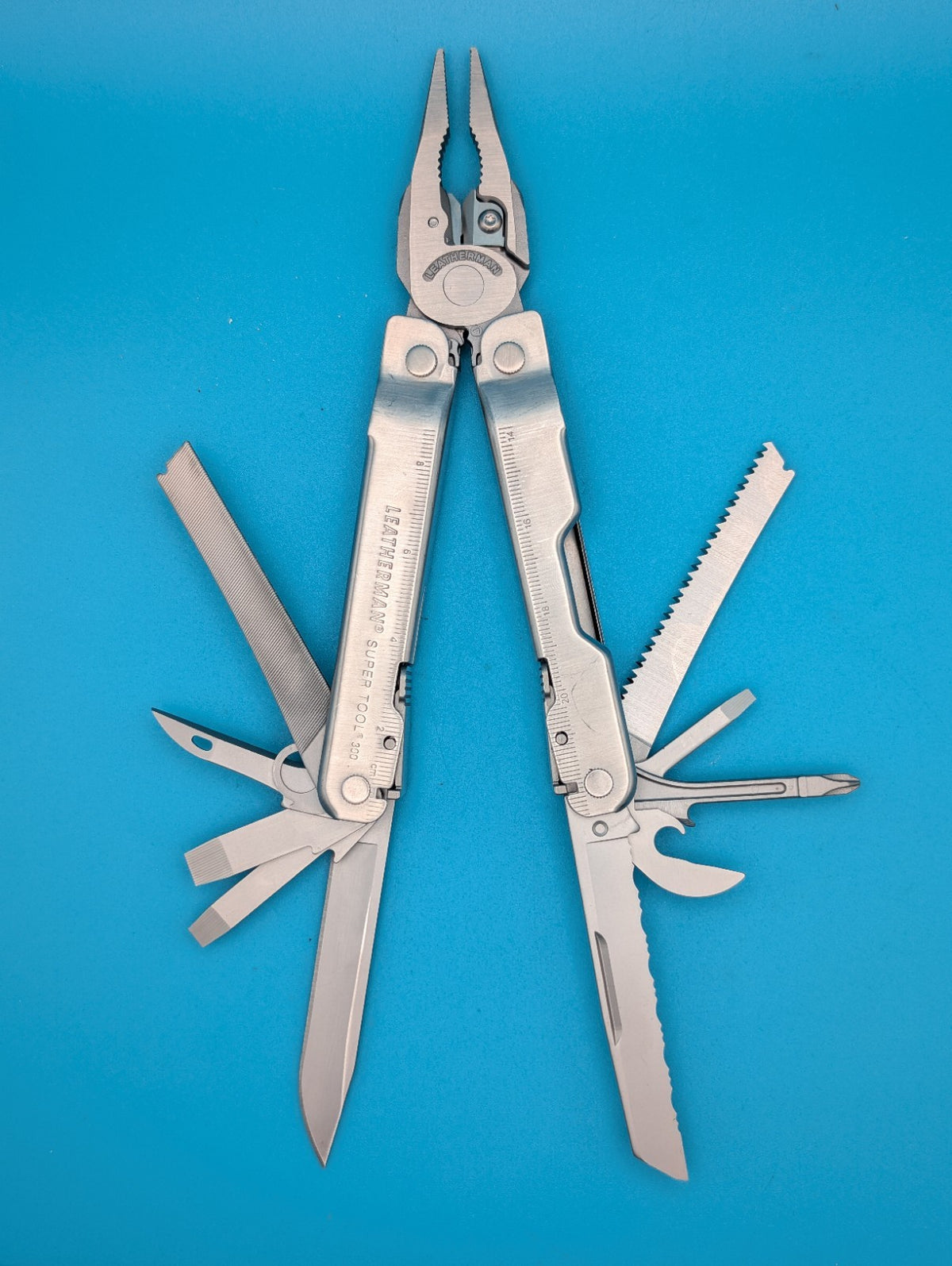 Leatherman Stainless Steel Super Tool 300 Multitool!