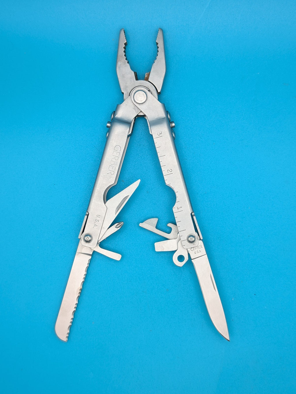 Gerber Vintage Stainless Steel Bluntnose MP400 Multi-Tool!