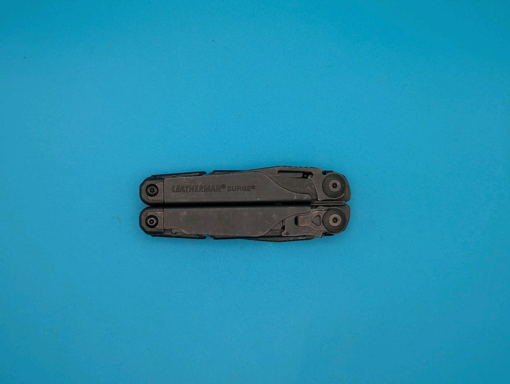 Leatherman Surge Heavy Duty Multi-Tool! GOOD WORKING CONDITION! BLACK OXIDE!