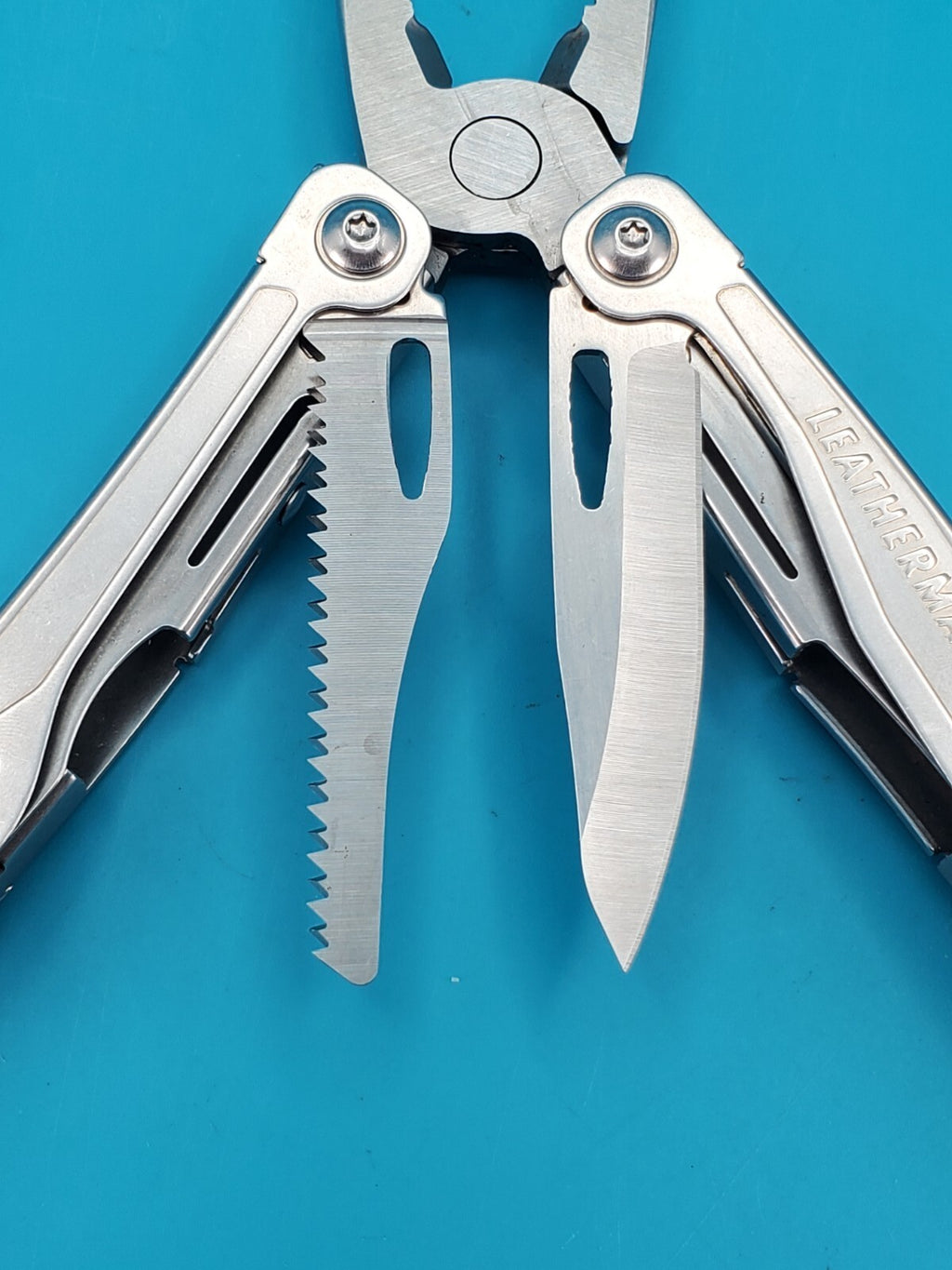 Leatherman Sidekick Multi-Tool, Knife, Pliers, Saw, Stainless!