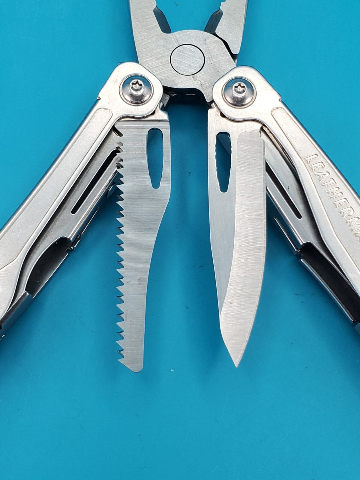 Leatherman Sidekick Multi-Tool, Knife, Pliers, Saw, Stainless!