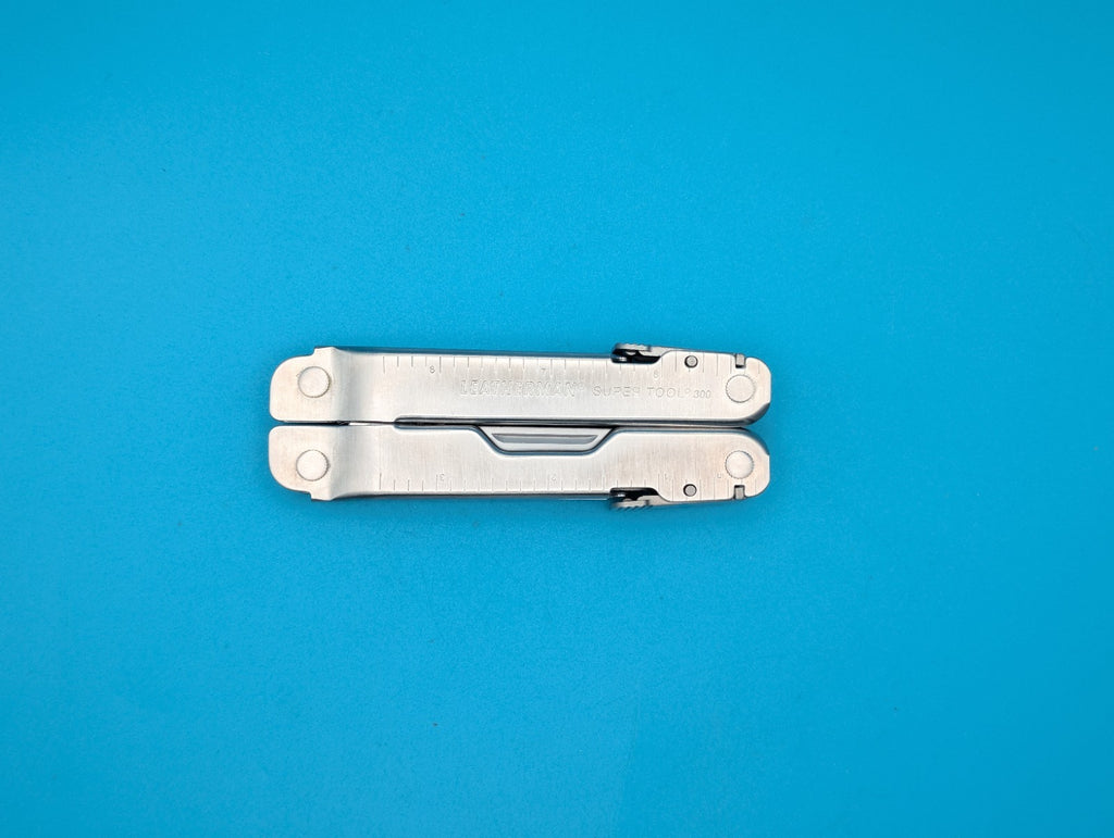 Leatherman Stainless Steel Super Tool 300 Multitool!