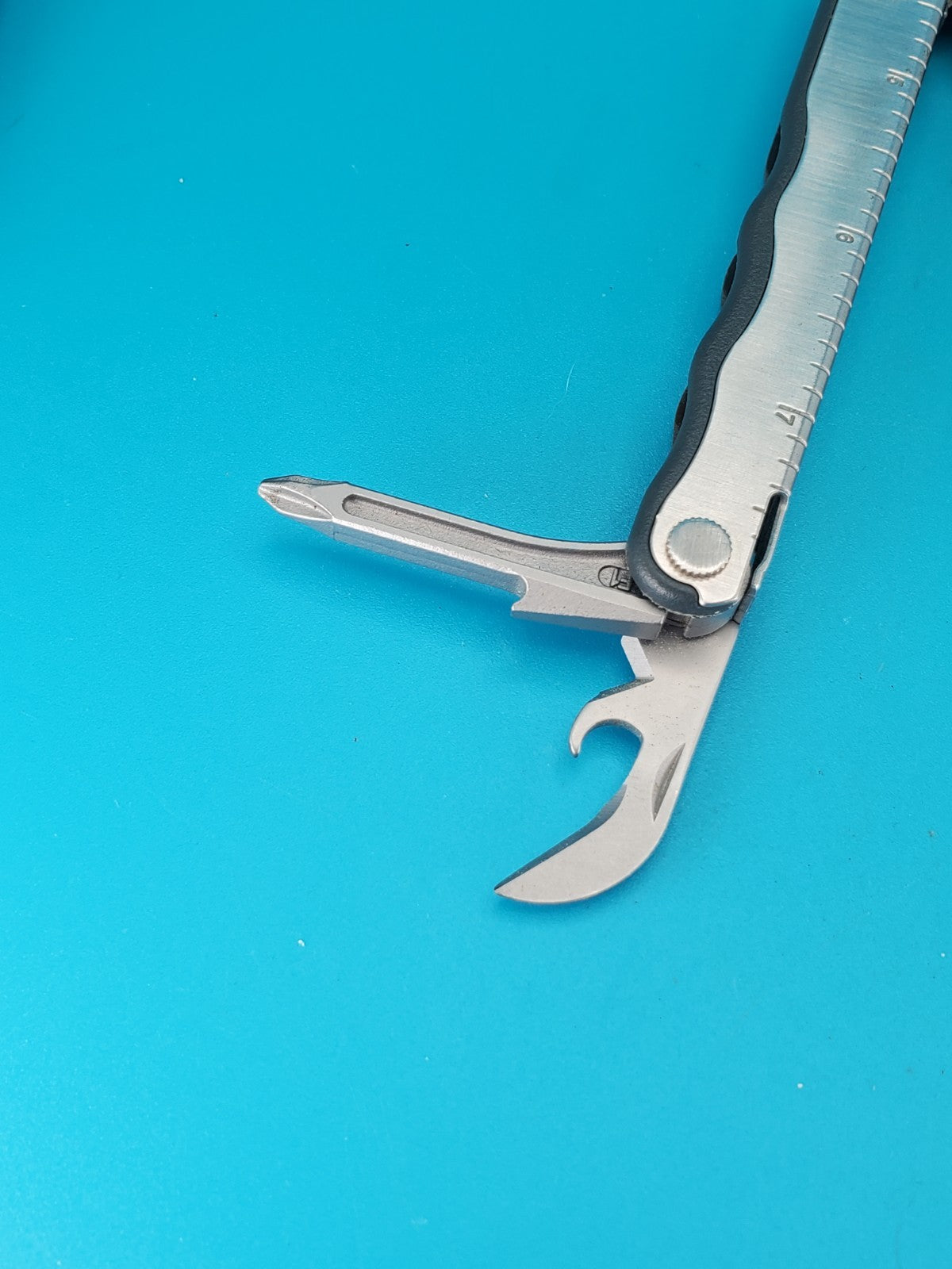Leatherman Kick Multi-Tool, Knife, Pliers, Retired, Collectible!