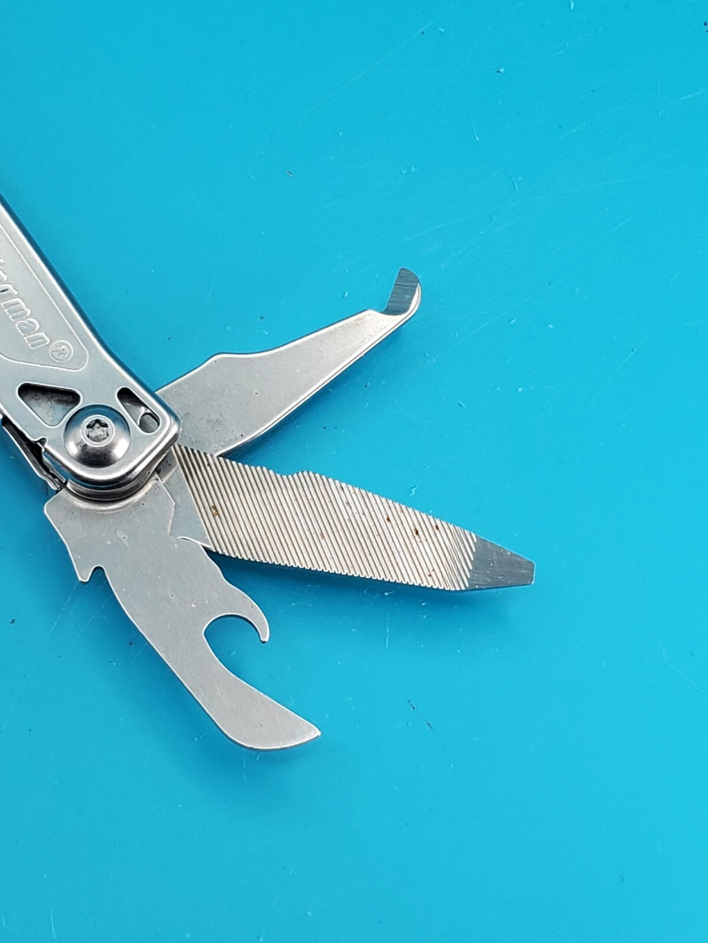 LEATHERMAN WINGMAN MULTI-TOOL! FAST SHIPPING!