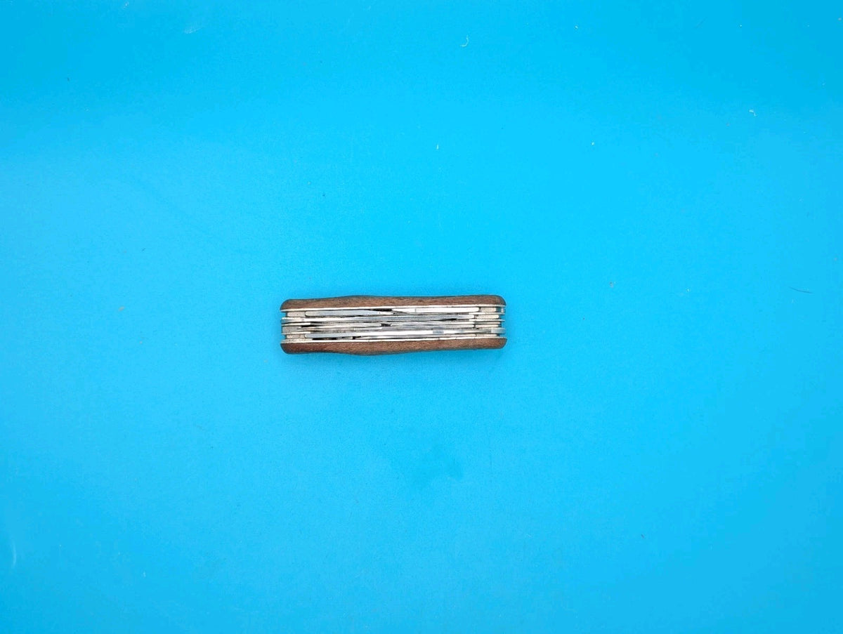 Victorinox Delemont EvoWood 17 Swiss Army Knife Multi-Tool!