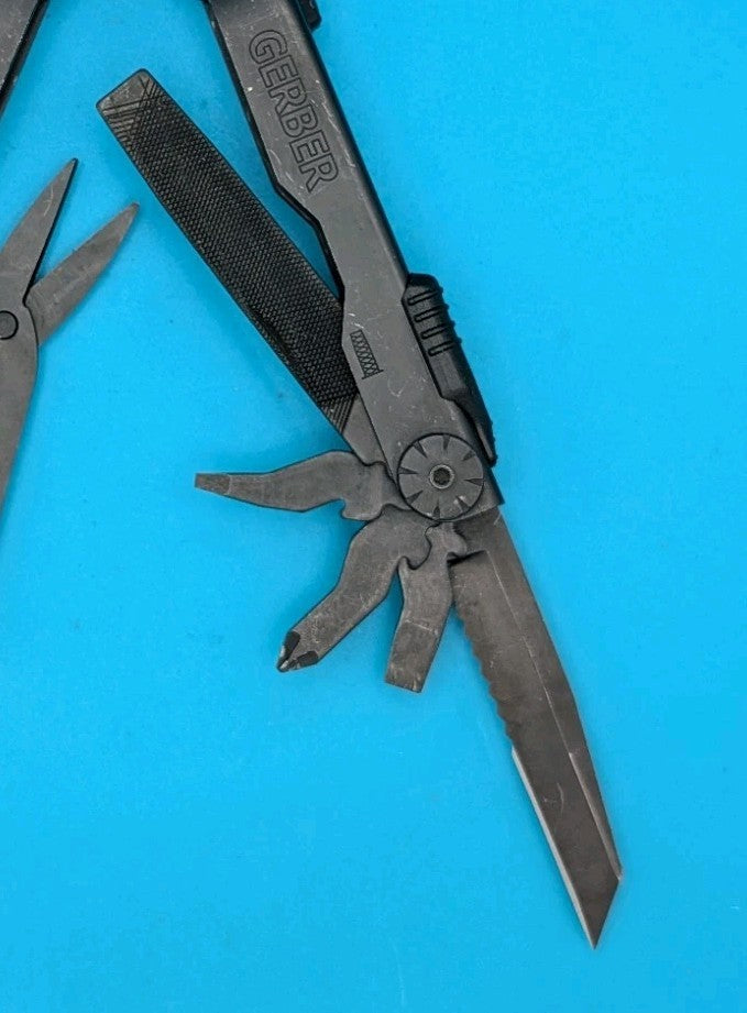 Gerber Diesel Multi Plier Black Multi-Tool!