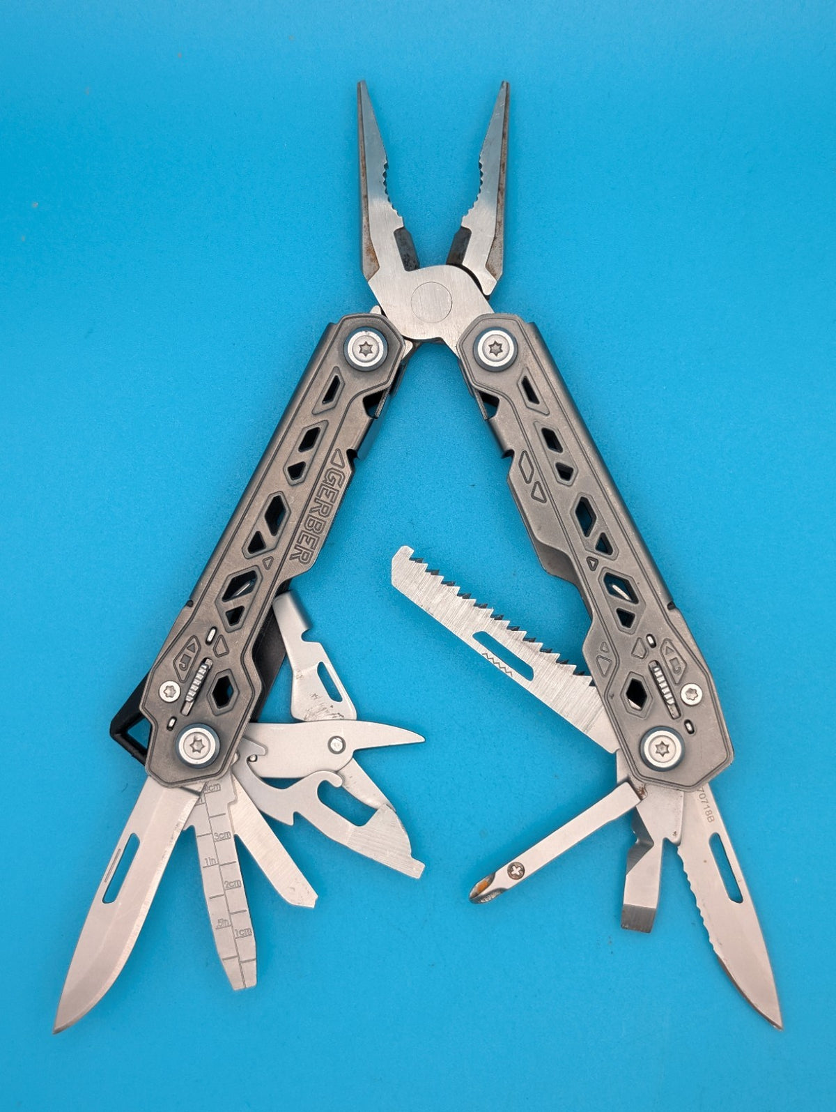 Gerber Truss Multi-Tool! FAST SHIPPING!
