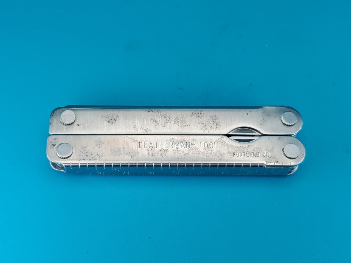 Leatherman PST Multi Tool! 05/03 Date Stamp!