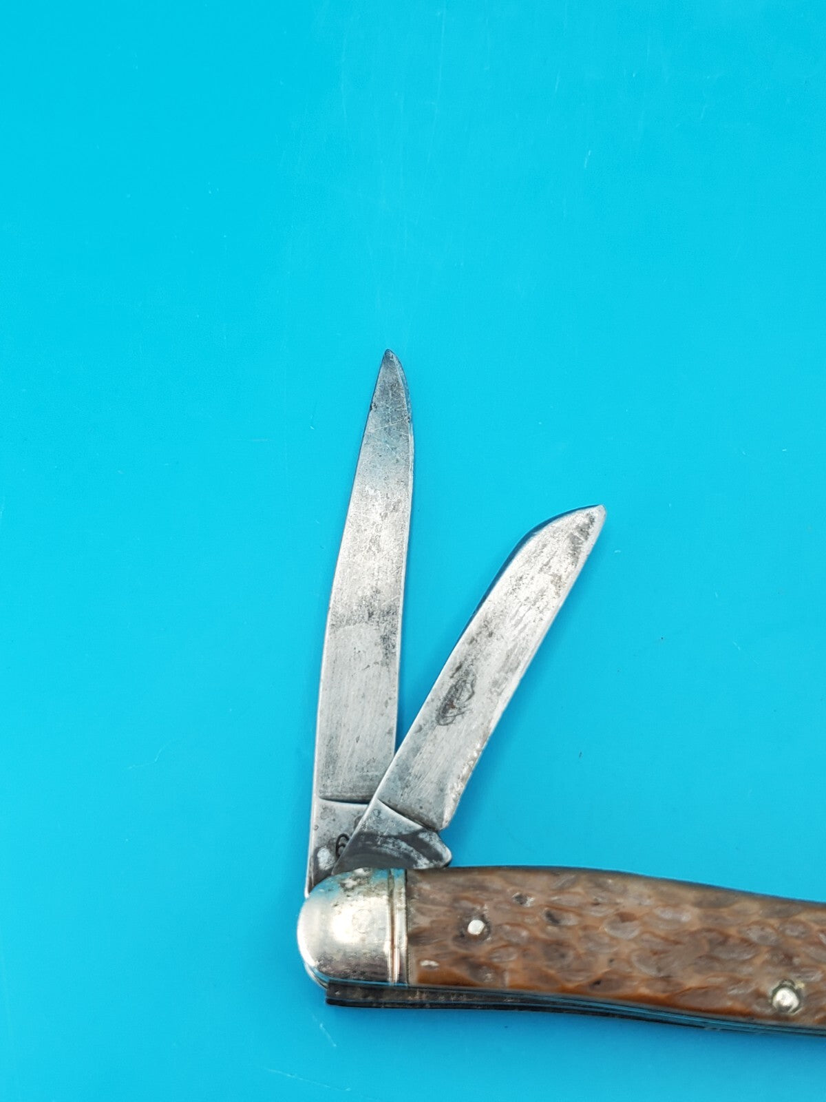 Camillus New York USA #69 Premium Stock Knife Jigged Bovine Bone 1950’s Era